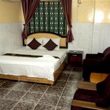 Golden Boat Guesthouse Phnom Penh Quarto foto