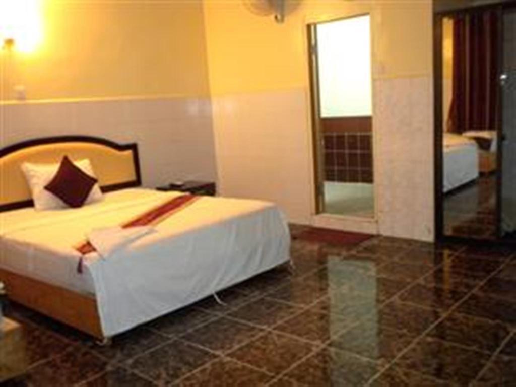 Golden Boat Guesthouse Phnom Penh Exterior foto